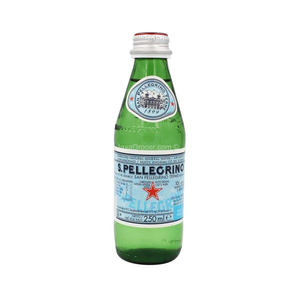 San Pellegrino Sparkling Natural Mineral Water 250ml For Sale