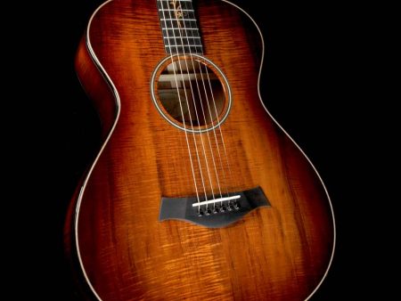 Taylor K22e 12-Fret Grand Concert Acoustic Shaded Edgeburst Online Hot Sale